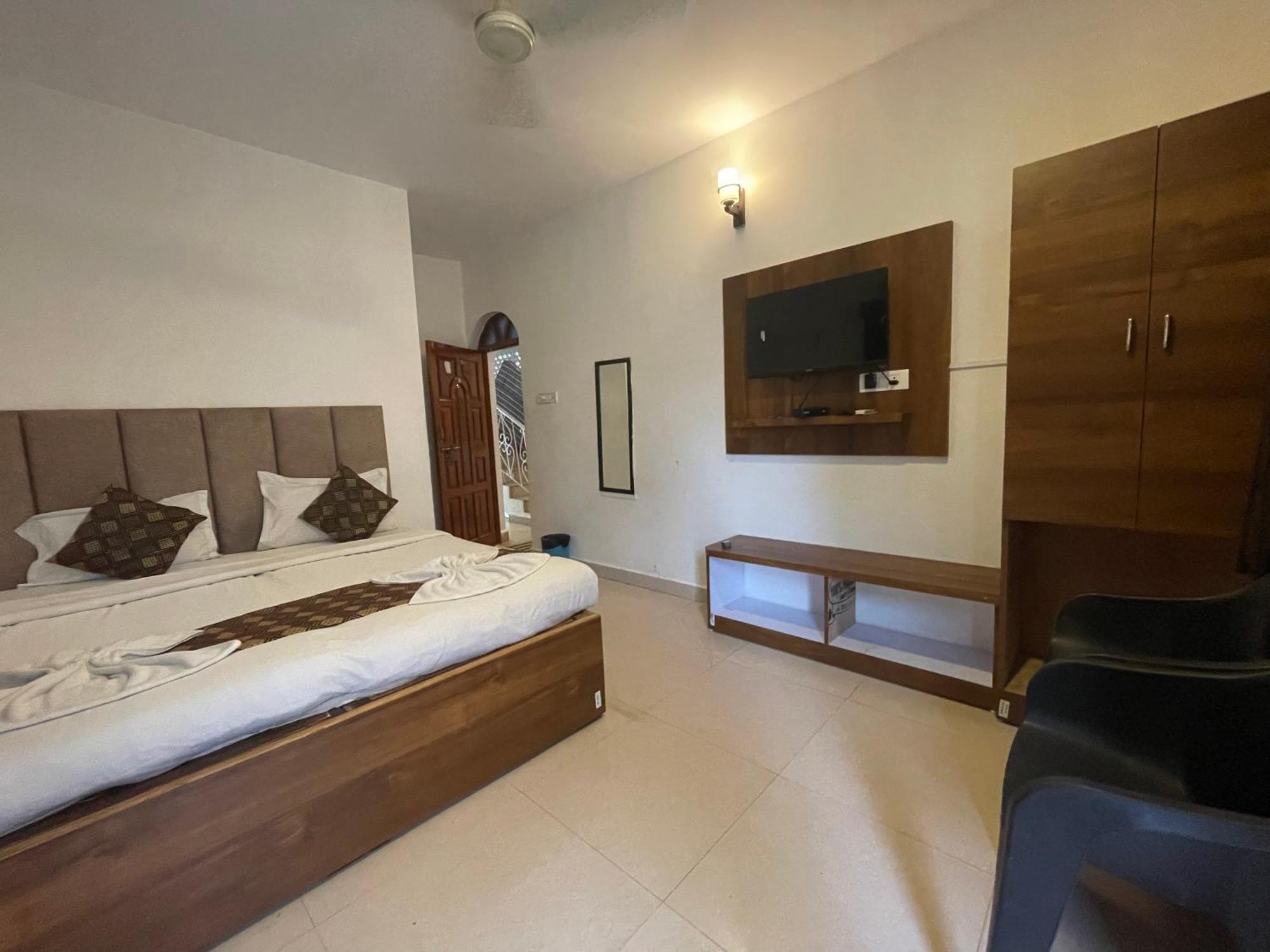 Baga Beach Ocean Калангут Экстерьер фото