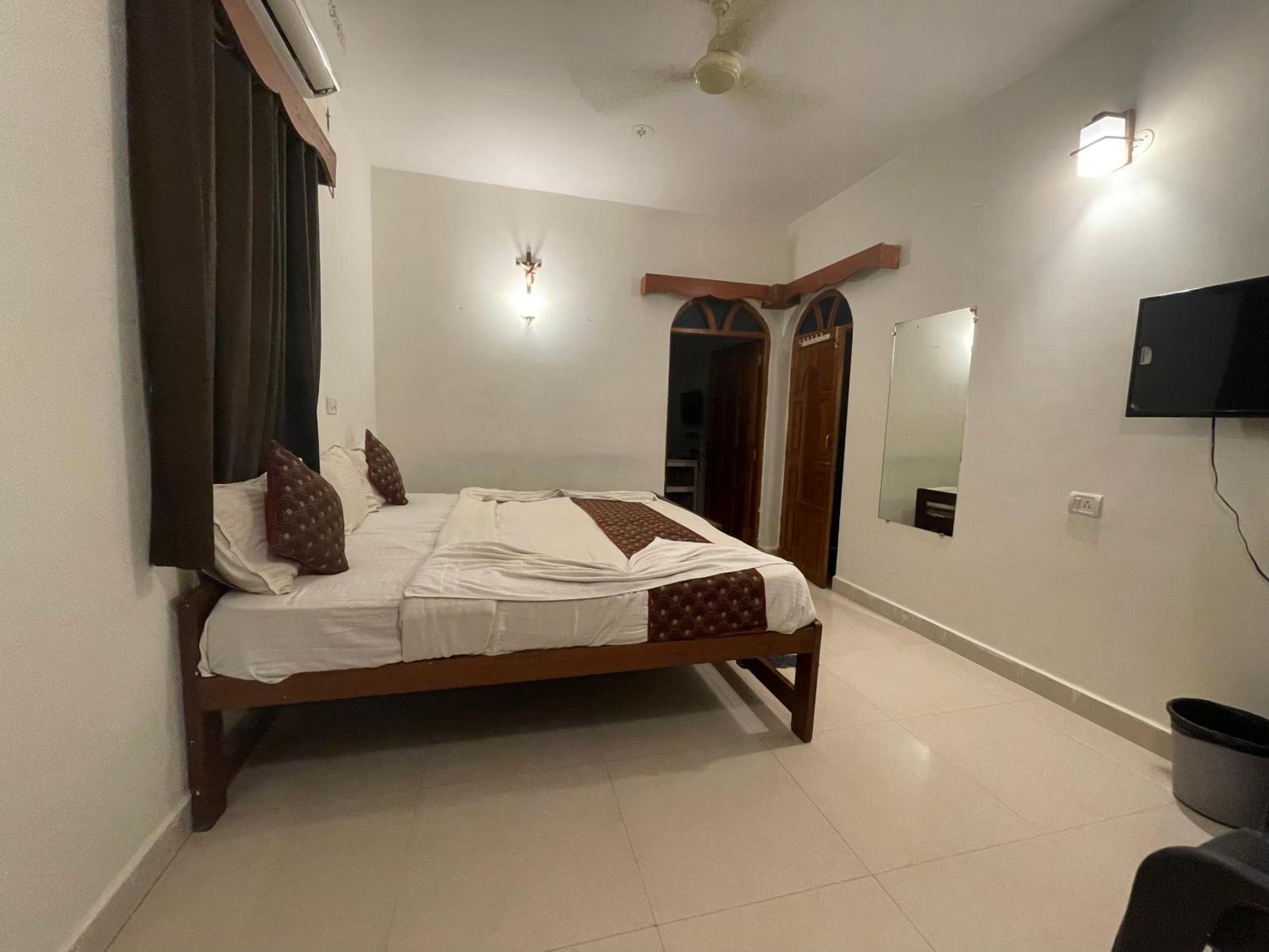Baga Beach Ocean Калангут Экстерьер фото