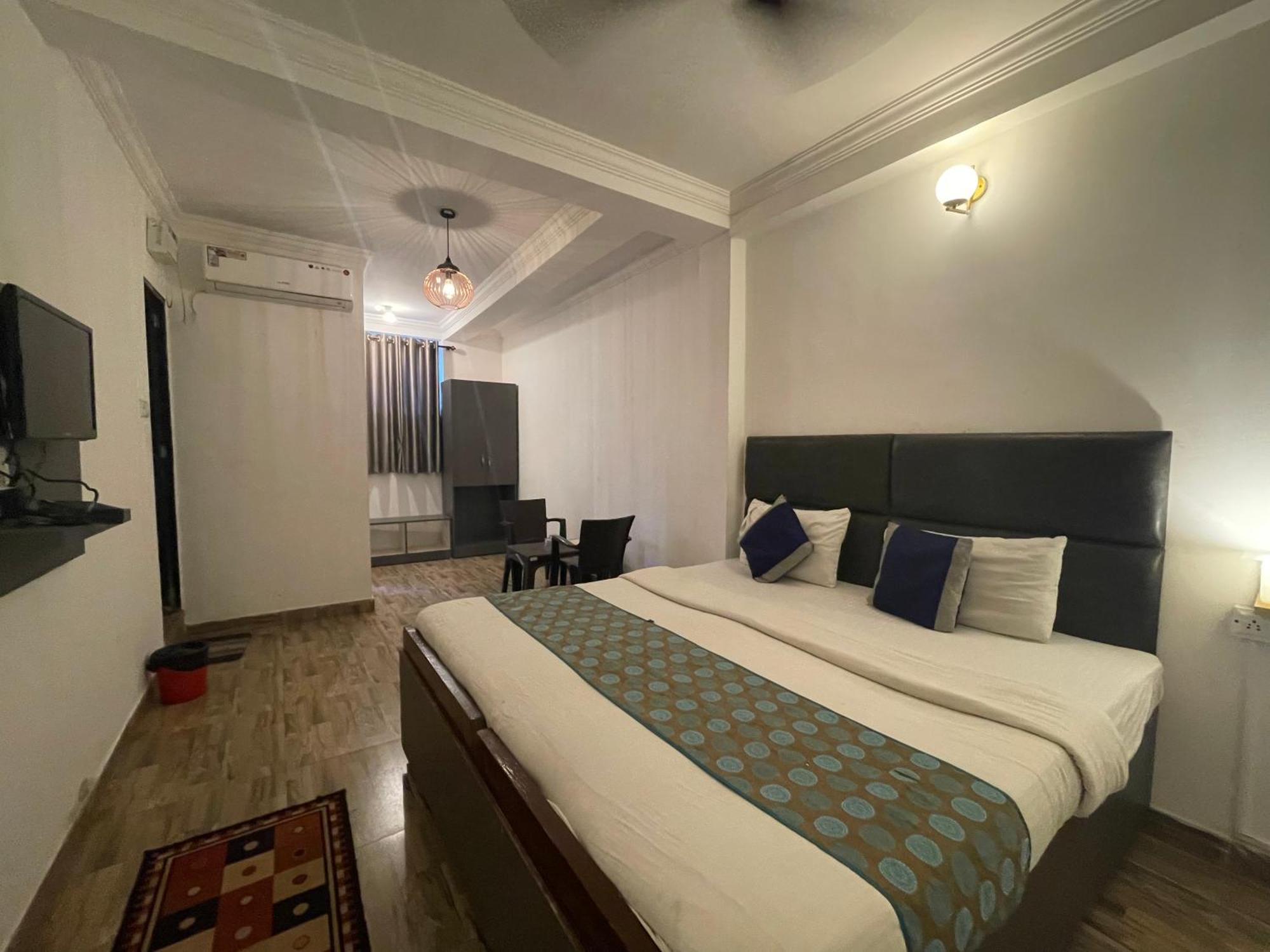 Baga Beach Ocean Калангут Экстерьер фото