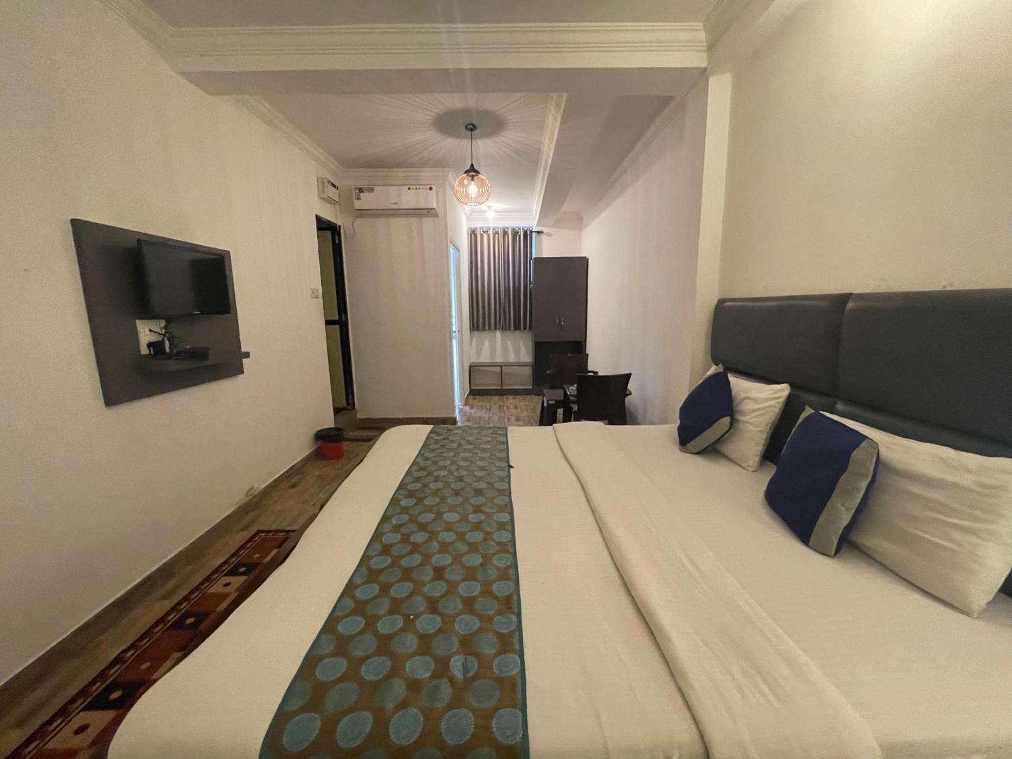 Baga Beach Ocean Калангут Экстерьер фото